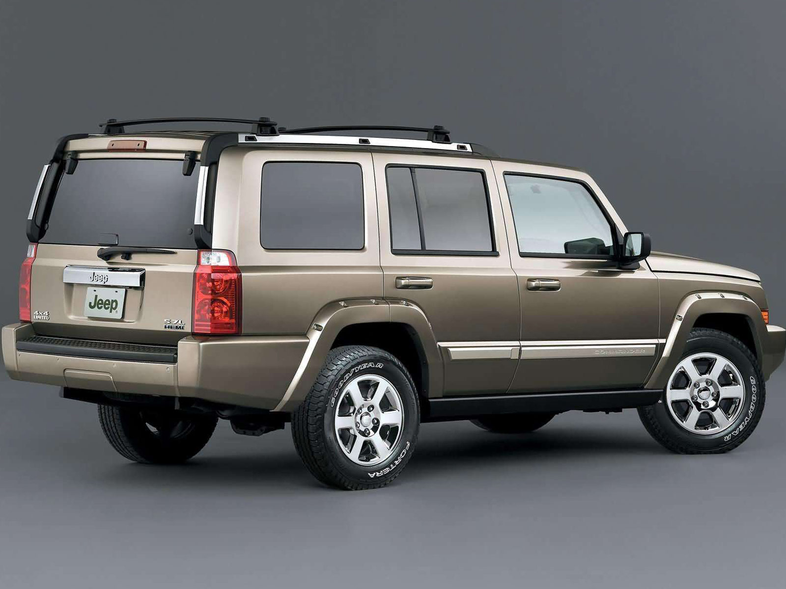 2005 jeep grand cherokee 5.7 hemi review