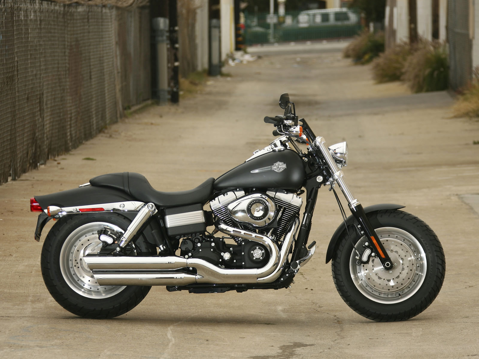 2011 super glide custom review