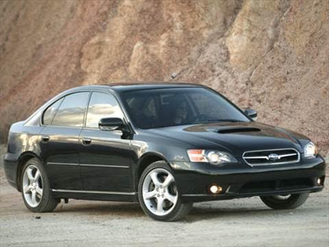 2005 subaru legacy sedan review