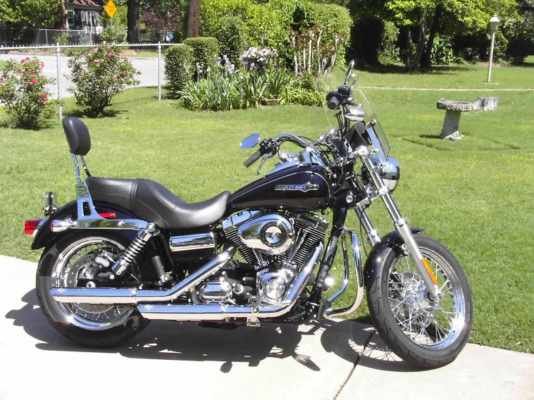 2011 super glide custom review