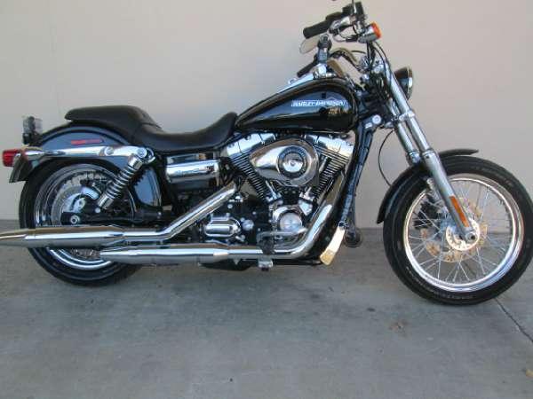 2011 super glide custom review