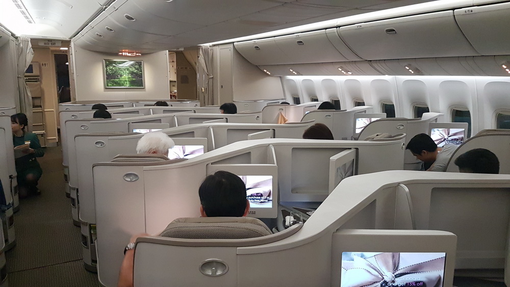eva air 777 business class review